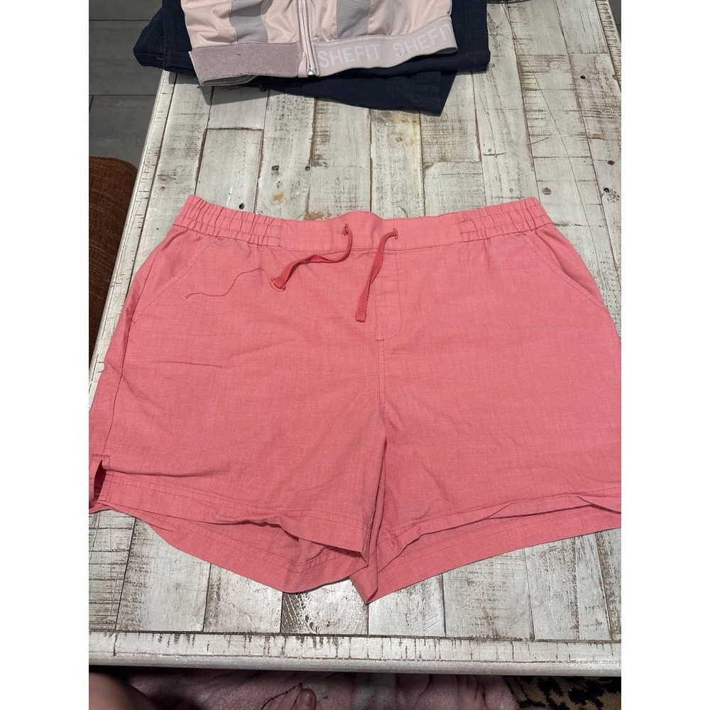 Women's Magellan shorts